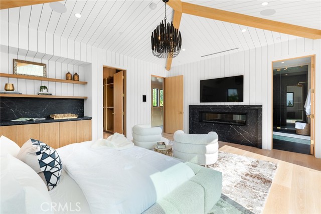 4601 Vista De Oro Avenue, Woodland Hills CA: https://media.crmls.org/medias/4842acd8-aa1b-46f5-bc40-1cac82457068.jpg