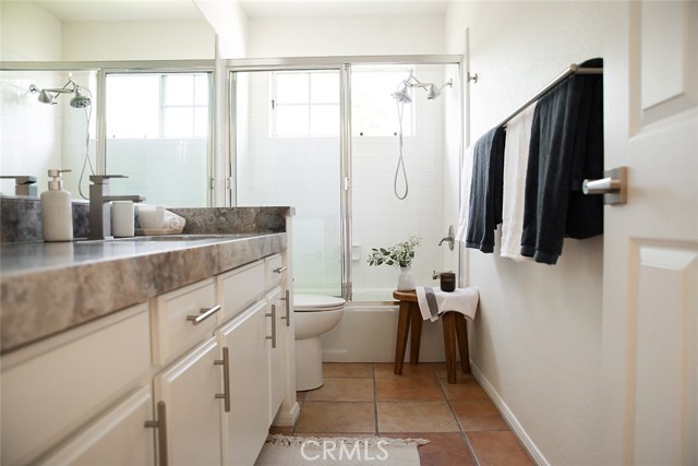 Detail Gallery Image 16 of 28 For 1559 Meadow Cir, Carpinteria,  CA 93013 - 3 Beds | 3 Baths