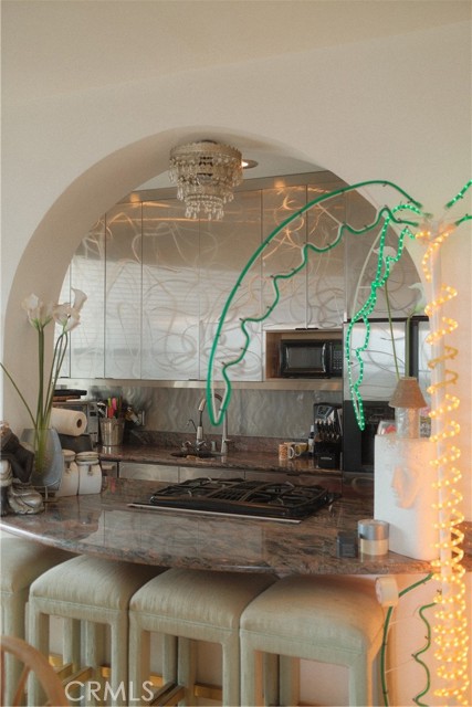 455 E Ocean Boulevard, Long Beach CA: https://media.crmls.org/medias/4842e7b9-271a-4a30-97f7-6ff0afba5730.jpg