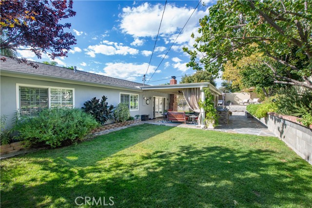 1546 Deodora Street photo 24