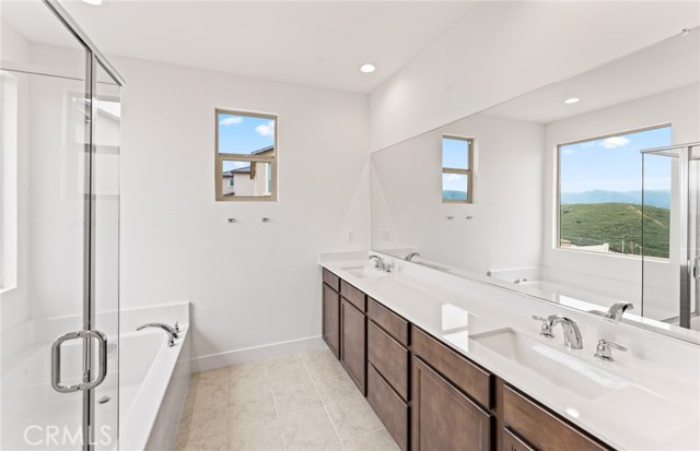 Detail Gallery Image 25 of 36 For 4083 Madonna Cir, Lake Elsinore,  CA 92530 - 6 Beds | 5 Baths