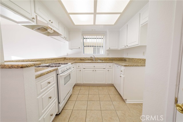 Detail Gallery Image 10 of 30 For 3516 E Ransom St #204,  Long Beach,  CA 90804 - 2 Beds | 2 Baths