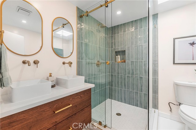 Detail Gallery Image 13 of 18 For 4345 Alla Rd #2,  Marina Del Rey,  CA 90292 - 3 Beds | 2/1 Baths