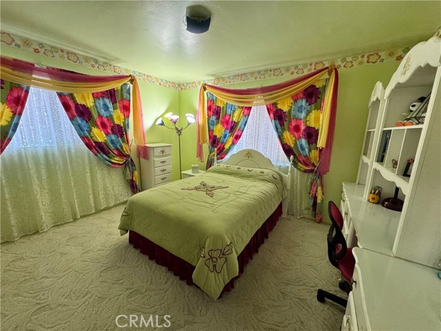 2064 E Campus Way, Hemet CA: https://media.crmls.org/medias/484677be-568a-41dd-a102-7263f0fe174b.jpg