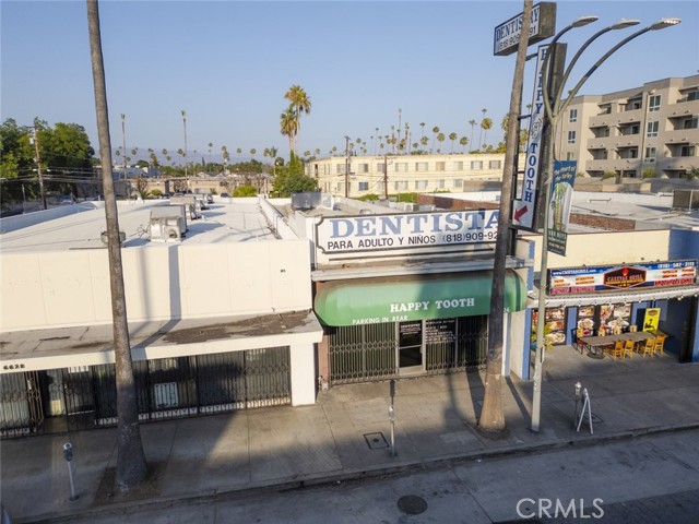 6624 Van Nuys Boulevard, Van Nuys CA: https://media.crmls.org/medias/48468d0a-299c-4852-a6fd-0ad651313430.jpg