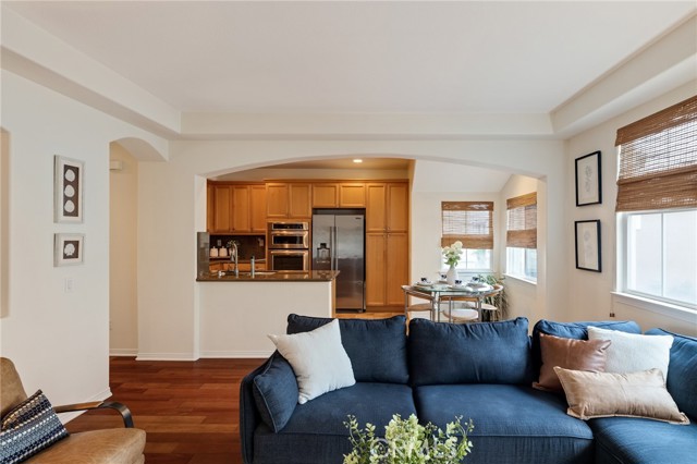 2889 Plaza Del Amo, Torrance CA: https://media.crmls.org/medias/48471716-9349-4586-a3d7-c2894e4d182c.jpg