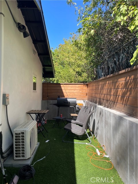 Detail Gallery Image 13 of 13 For 23517 Aetna St, Woodland Hills,  CA 91367 - 1 Beds | 1 Baths