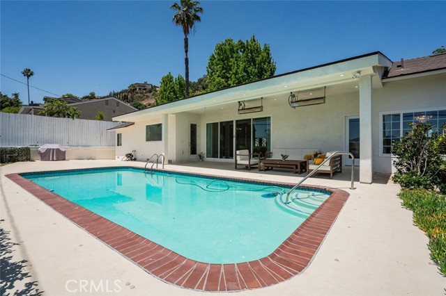 Detail Gallery Image 38 of 41 For 410 Audraine Dr, Glendale,  CA 91202 - 4 Beds | 3 Baths