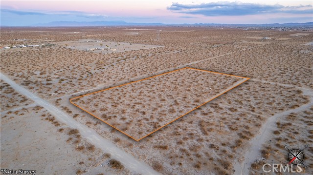 3 Sandstone Rd, Phelan CA: https://media.crmls.org/medias/484917df-24f8-49a1-b114-34a502bc3b9e.jpg