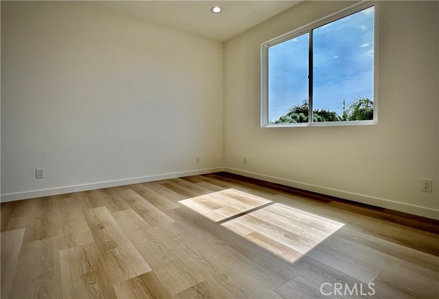 Image 30 of 63 For 6168 Briercrest Avenue