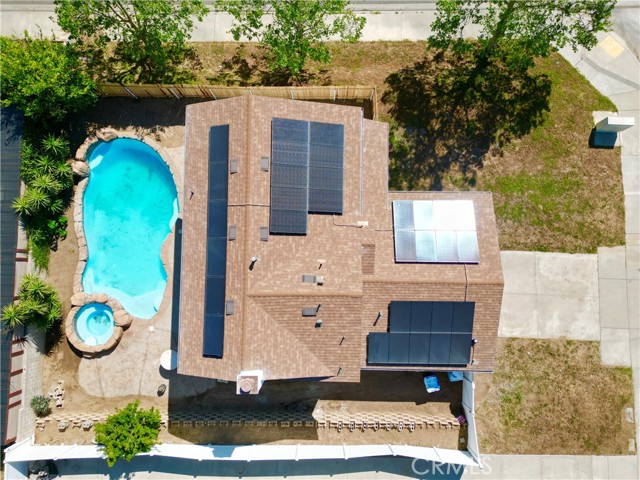 Detail Gallery Image 3 of 17 For 6105 N Walnut, San Bernardino,  CA 92407 - 3 Beds | 2/1 Baths