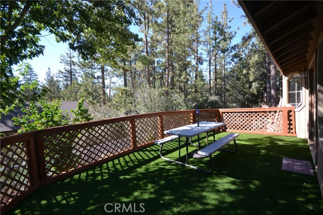 889 Mcalister Road, Big Bear CA: https://media.crmls.org/medias/484ab7a1-7a35-4070-95a9-89097e4c3ff7.jpg