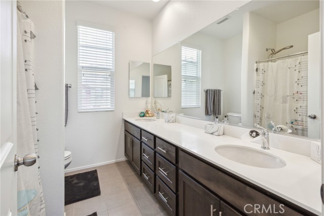 Detail Gallery Image 37 of 68 For 3935 Iron Mountain Cir, Jurupa Valley,  CA 92509 - 3 Beds | 2/2 Baths