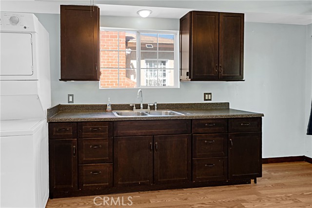 Detail Gallery Image 13 of 43 For 3967 Berryman Ave, Los Angeles,  CA 90066 - 2 Beds | 1 Baths