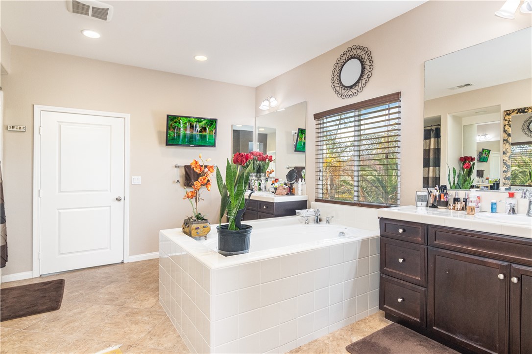 Detail Gallery Image 23 of 49 For 25944 Thistletown Ct, Menifee,  CA 92584 - 4 Beds | 2/1 Baths