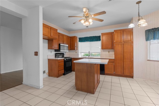 6225 Gamay Court, Rancho Cucamonga CA: https://media.crmls.org/medias/484d0892-88d5-46d1-b0ac-3193780e18e1.jpg
