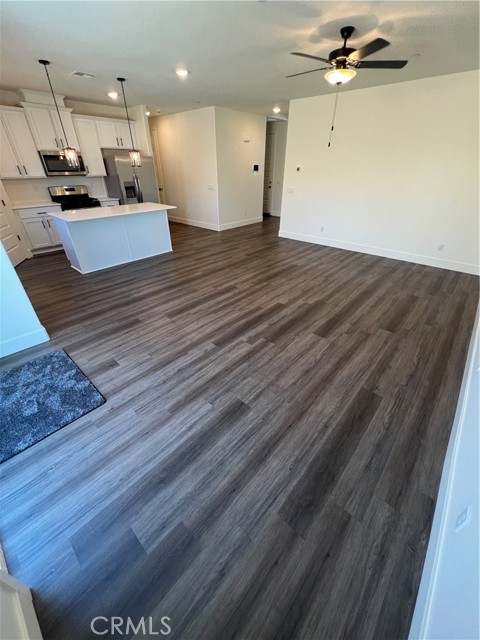 Detail Gallery Image 7 of 33 For 9110 Winding Stream Ave, Bakersfield,  CA 93311 - 4 Beds | 3 Baths