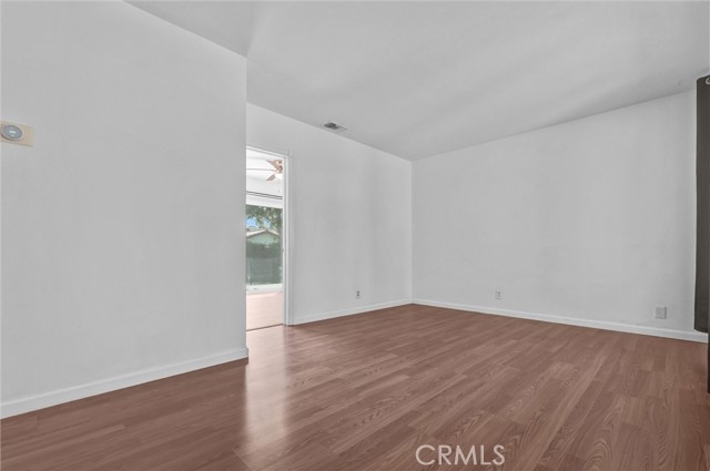 Detail Gallery Image 7 of 28 For 22228 Warmside, Torrance,  CA 90505 - 3 Beds | 1 Baths