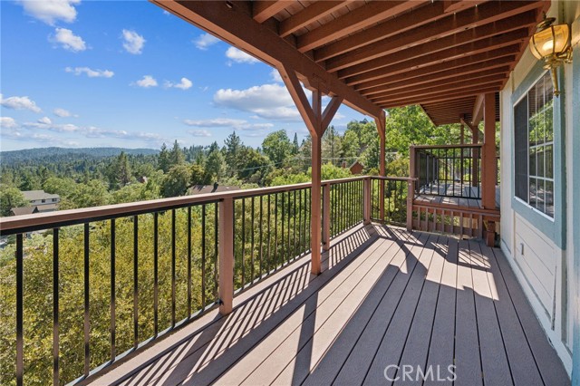 Detail Gallery Image 12 of 49 For 845 Sonoma Dr, Lake Arrowhead,  CA 92352 - 4 Beds | 2/2 Baths