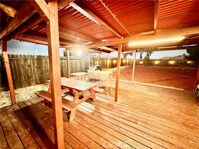 Detail Gallery Image 7 of 11 For 14210 Kingsway Ct, Moreno Valley,  CA 92553 - 4 Beds | 2 Baths