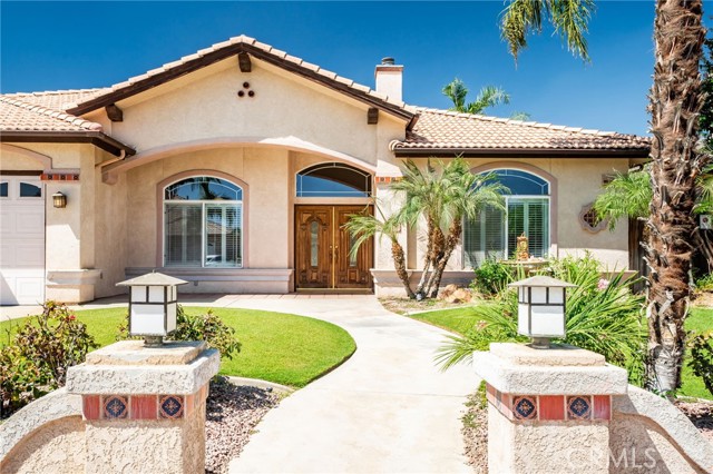 Detail Gallery Image 3 of 7 For 3400 Medallion Rose Ave, Bakersfield,  CA 93313 - 3 Beds | 2/1 Baths