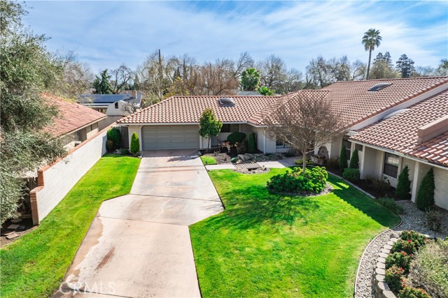 Detail Gallery Image 2 of 69 For 26 Seasons Ct, Madera,  CA 93637 - 3 Beds | 1/2 Baths