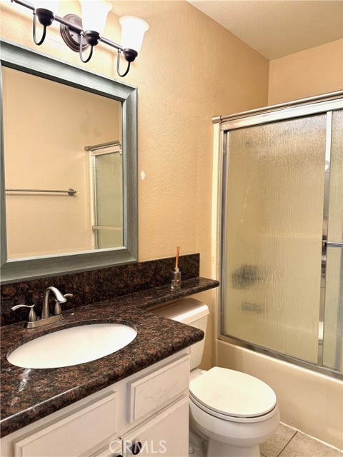 572 Stone Harbor Cir 37, La Habra CA: https://media.crmls.org/medias/484f9bc4-7195-473a-9577-7db409908565.jpg