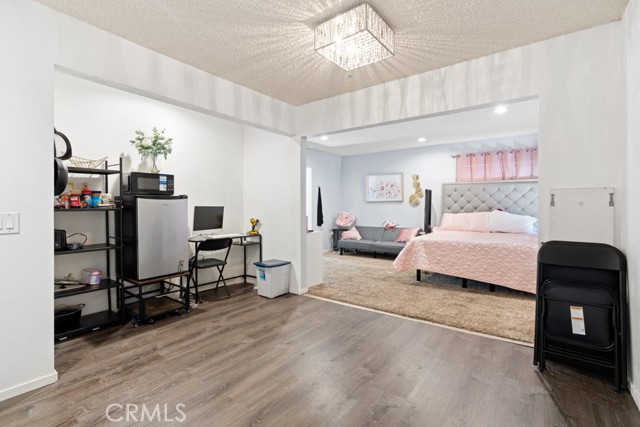 2235 W Avenue K14, Lancaster CA: https://media.crmls.org/medias/484fc491-cfcd-4eb7-ac5b-e0f9b68d408e.jpg