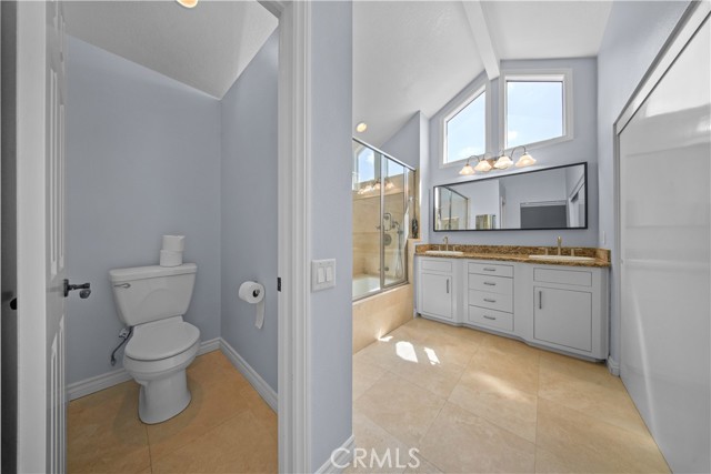 11 Mandevilla, Rancho Santa Margarita CA: https://media.crmls.org/medias/4850cd60-48d2-4cc1-b9ec-c6df8a4c5b31.jpg