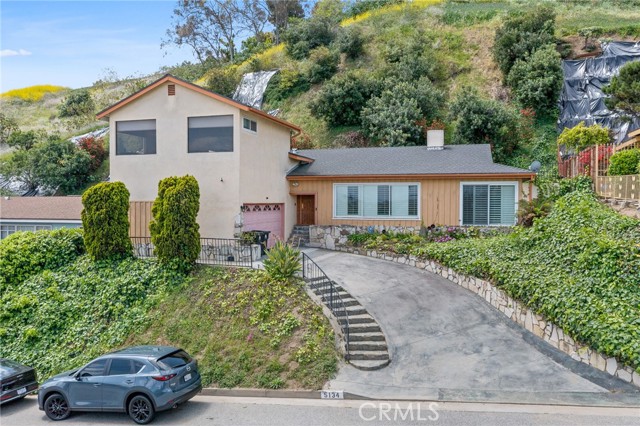 Detail Gallery Image 1 of 30 For 5134 Veronica St, Los Angeles,  CA 90008 - 3 Beds | 2 Baths