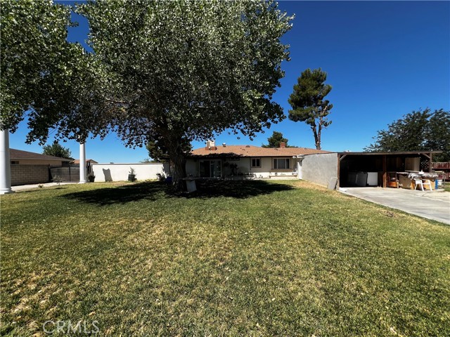 41060 158th E Street, Lake Los Angeles CA: https://media.crmls.org/medias/485144d7-f0be-4d07-a93e-d479c933f775.jpg
