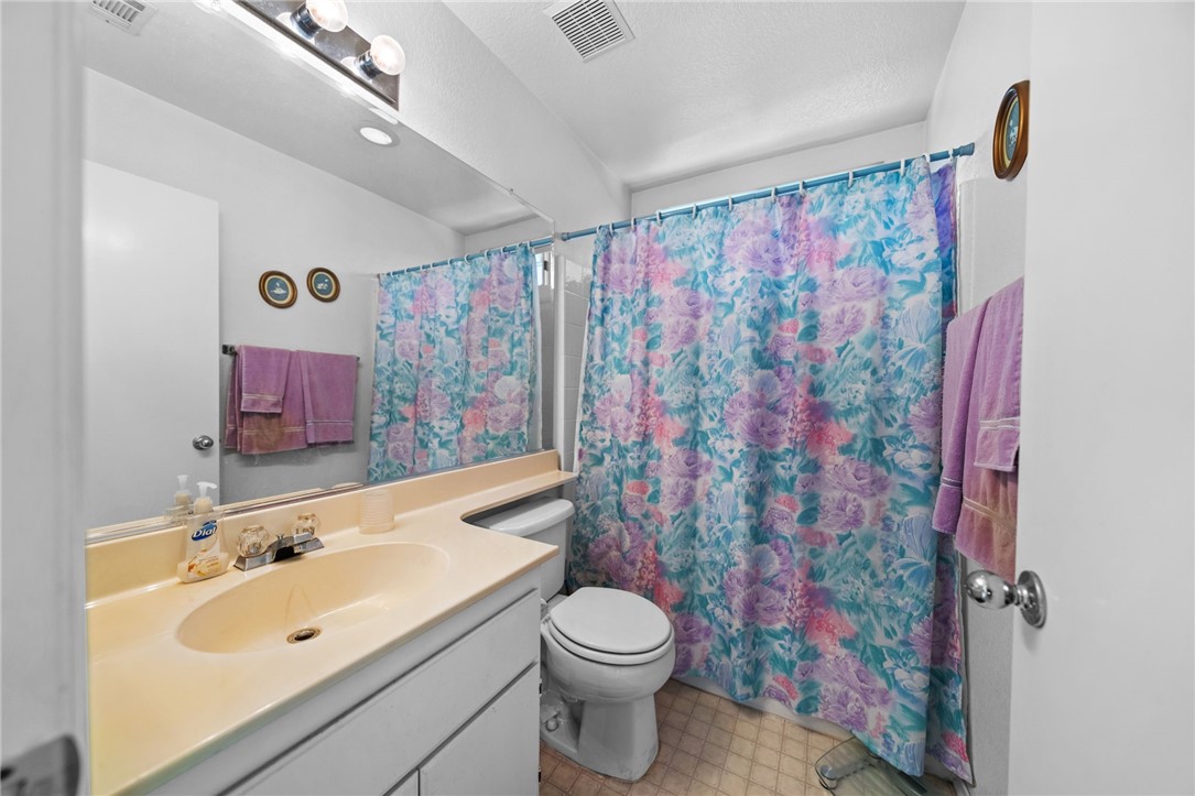 Detail Gallery Image 37 of 45 For 1093 Autumnwood Ln, Perris,  CA 92571 - 4 Beds | 2/1 Baths