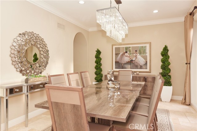 4851fb80 01fe 4cd8 8935 D0c128f529d3