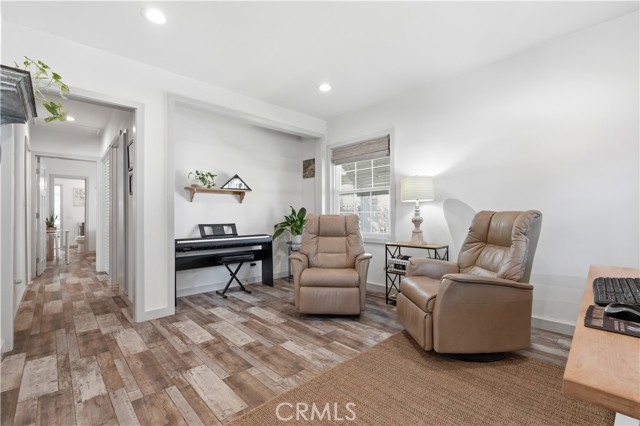 Detail Gallery Image 21 of 58 For 5640 E Parkcrest, Long Beach,  CA 90808 - 3 Beds | 3 Baths