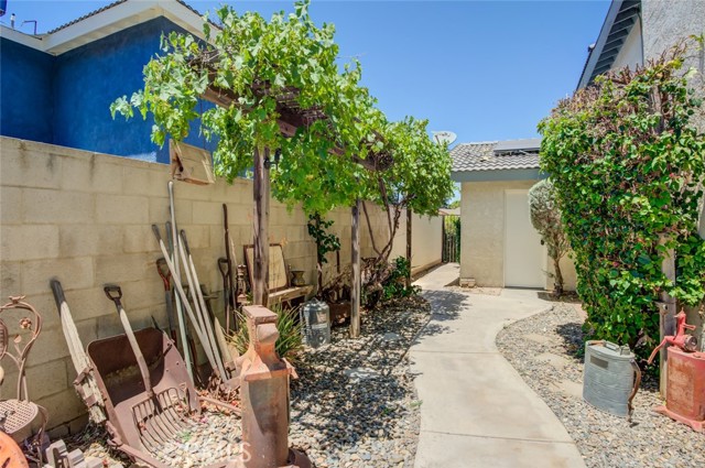 Detail Gallery Image 20 of 49 For 6901 Copper Creek Way, Bakersfield,  CA 93308 - 4 Beds | 3 Baths