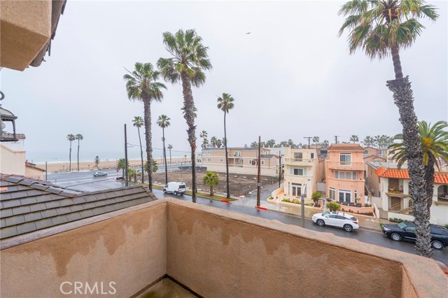 Detail Gallery Image 11 of 49 For 116 11th St, Huntington Beach,  CA 92648 - 3 Beds | 3/1 Baths