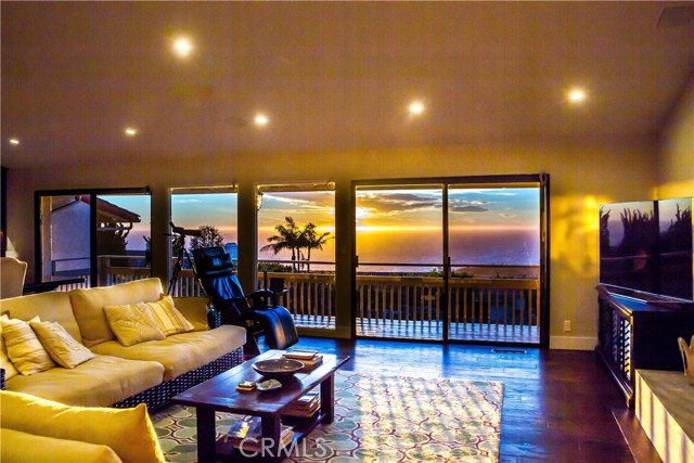 1416 Via Zumaya, Palos Verdes Estates, California 90274, 5 Bedrooms Bedrooms, ,2 BathroomsBathrooms,Residential,Sold,Via Zumaya,PV17041915