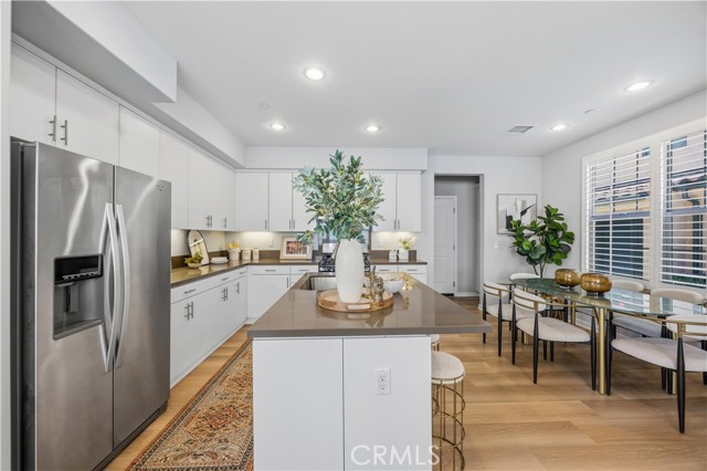 Detail Gallery Image 6 of 22 For 96 Tallowood, Irvine,  CA 92620 - 4 Beds | 3 Baths