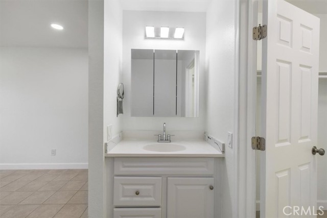 Detail Gallery Image 28 of 44 For 1044 Cabrillo Park #B,  Santa Ana,  CA 92701 - 2 Beds | 1 Baths