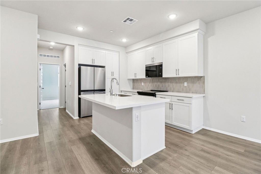 407 Lotus Drive - photo 6