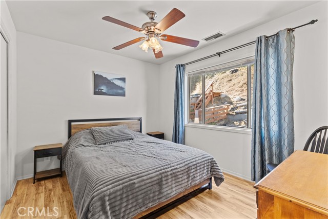 Detail Gallery Image 15 of 42 For 23755 Zuger Dr, Crestline,  CA 92325 - 3 Beds | 2 Baths