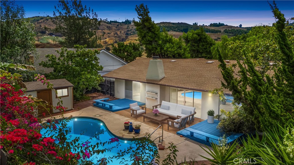 3524 Lake Garden Drive