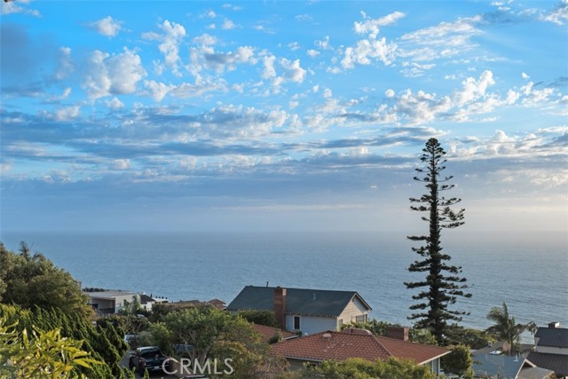 Detail Gallery Image 17 of 49 For 31962 Sunset, Laguna Beach,  CA 92651 - 3 Beds | 1/1 Baths