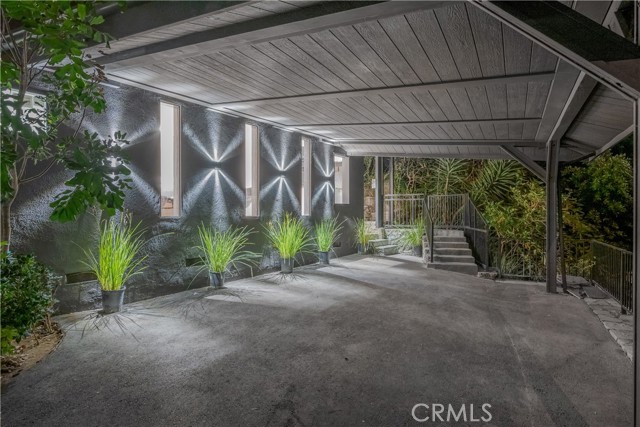1782 Viewmont Drive, Los Angeles CA: https://media.crmls.org/medias/485991d9-79b1-4e5a-b911-8e01c4e1ce75.jpg