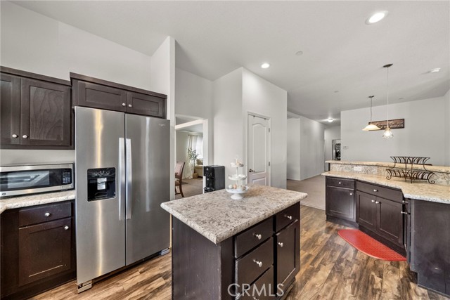 Detail Gallery Image 12 of 38 For 229 Chaparral, Frazier Park,  CA 93225 - 4 Beds | 2 Baths