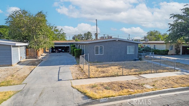 1225 Avenue H15, Lancaster, California 93534, ,Multi-Family,For Sale,Avenue H15,SR24165105