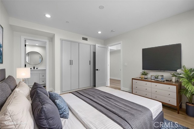 en suite bedroom - virtual staging
