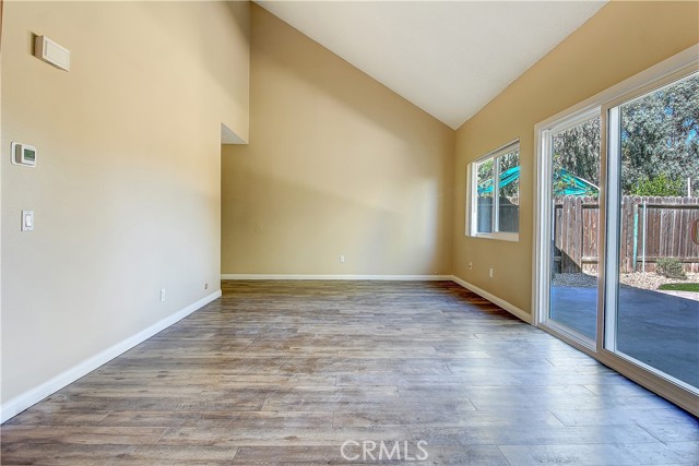 Detail Gallery Image 10 of 36 For 3570 Raven, Lake Elsinore,  CA 92530 - 3 Beds | 2 Baths