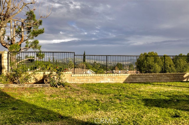 Detail Gallery Image 24 of 63 For 28030 Kenton, Saugus,  CA 91350 - 5 Beds | 3 Baths