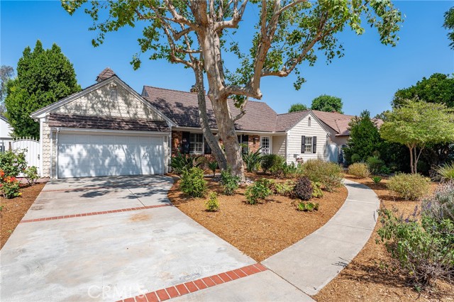 6217 Orion Avenue, Van Nuys CA: https://media.crmls.org/medias/485b6261-1e13-4a11-a5fb-98415098f138.jpg